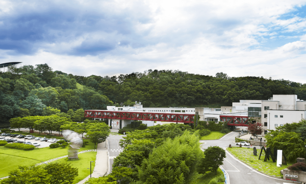 6 Universitas di Korea, Langganan Para Idola KPop